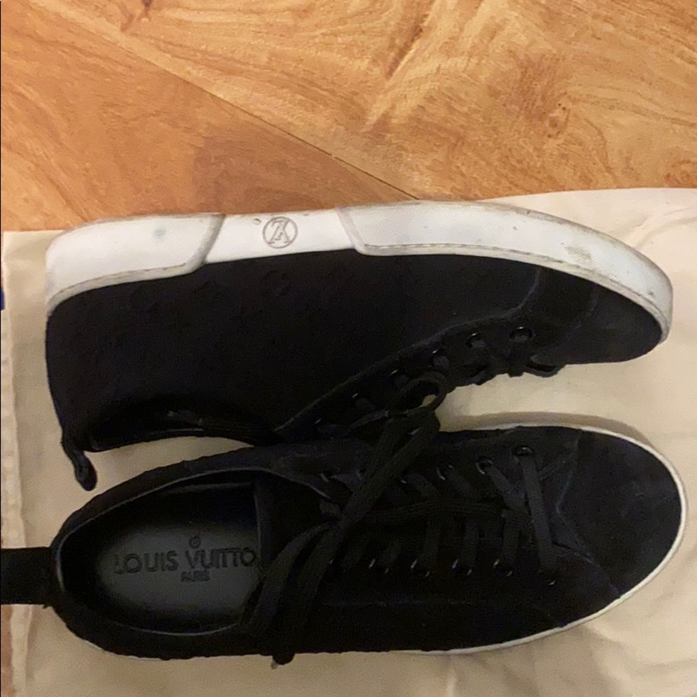 Louis vuitton sneakers - Picture 3 of 3